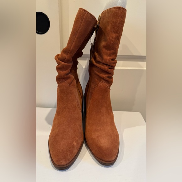 Vince Camuto Tan Heeled Boots - Picture 2 of 8